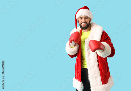 Young happy sporty man in S...