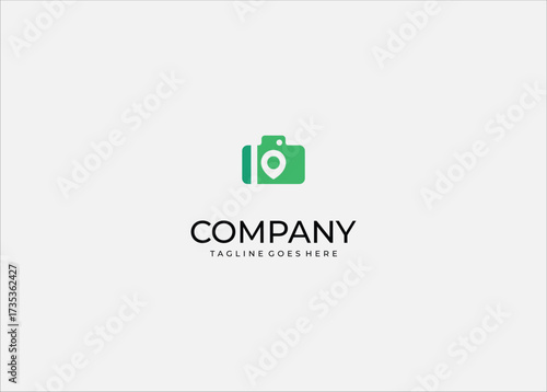 Green Camera Logo with Location Pin Icon Symbolizing Travel Photography, Geo Tagging, Adventure Exploration, Digital Memories, Mapping, Tourism, and Creative Branding