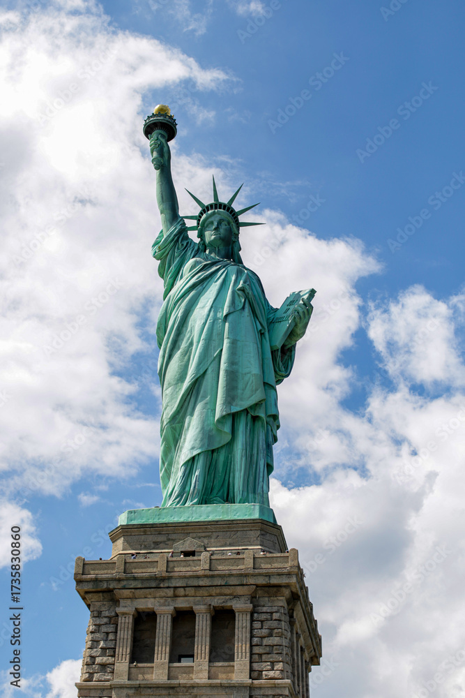 Fototapeta premium Statue of liberty, New York city, USA