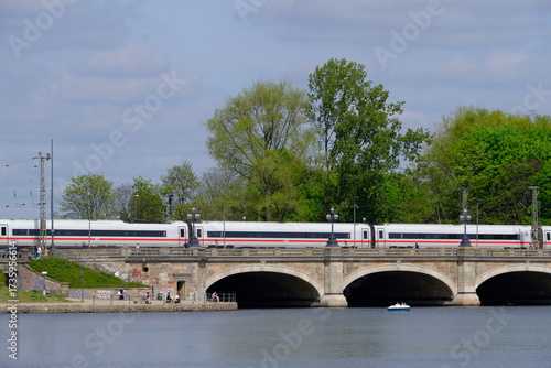 Lombardsbrücke in Hamburg