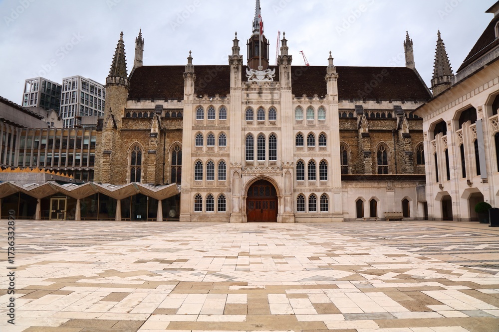 Fototapeta premium Guildhall building in Moorgate area of London UK. It is located in the wards of Bassishaw and Cheap.