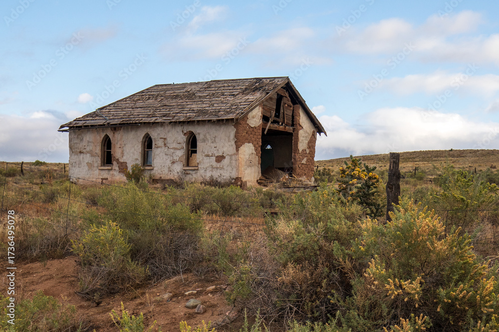 Fototapeta premium abandoned church in the mountains