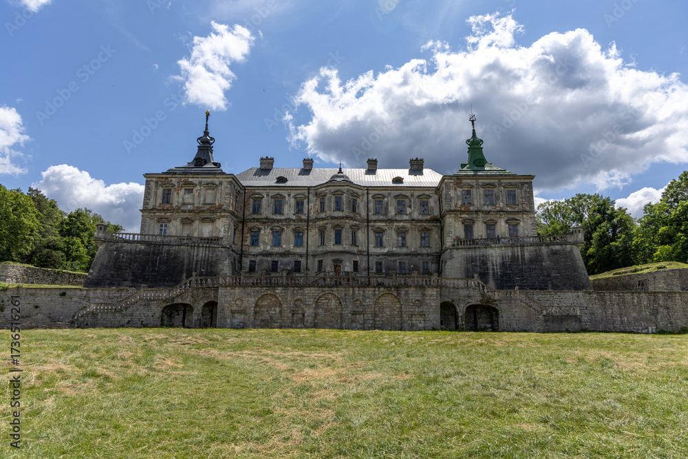 Fototapeta premium An old castle on a summer day