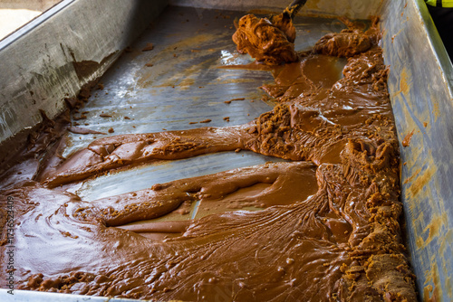 Fotografie Artisanal Panela Production in Rural Colombian Sugar Mills