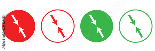 Arrow zoom icon. arrow icon two arrows expand icons resize zoom scale icon EPS 10