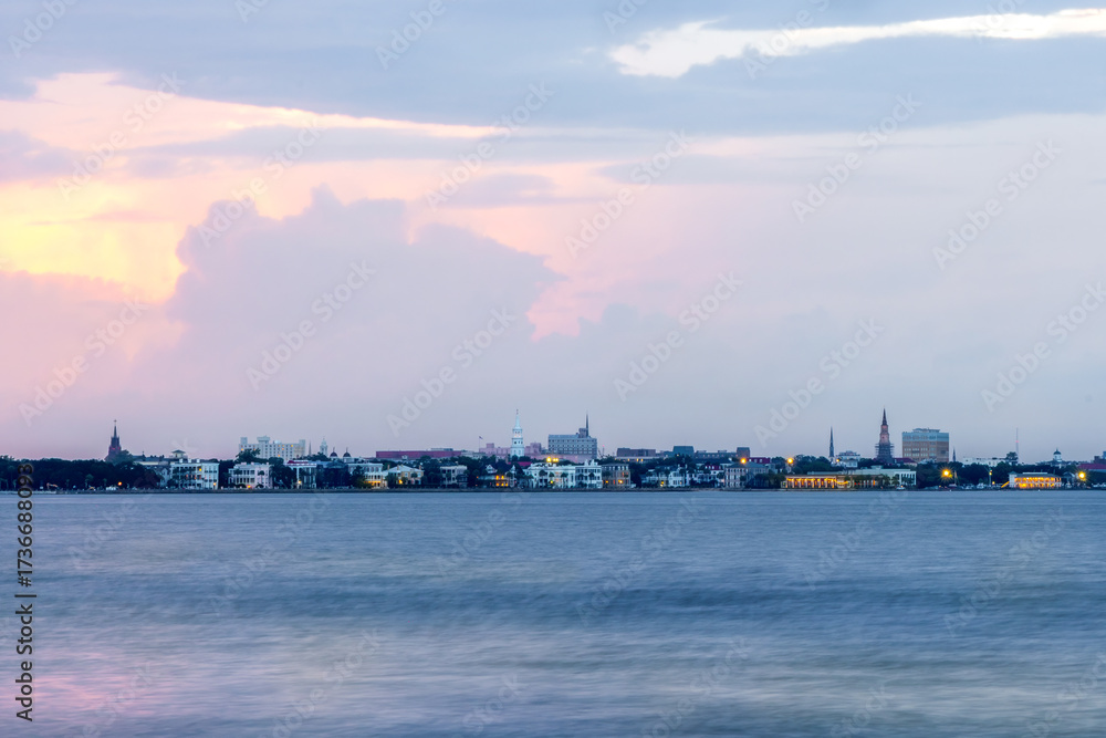 Fototapeta premium Charleston Skyline at Twilight
