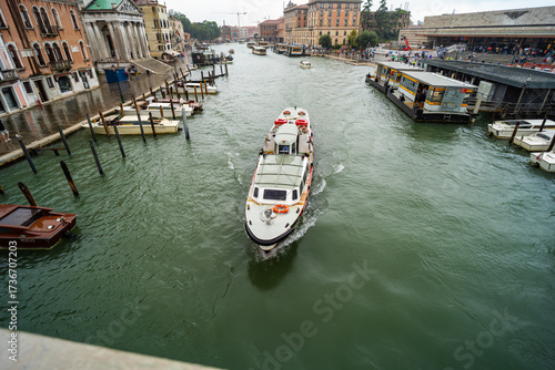Venice, visiting monuments and Italy