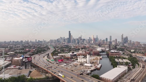 Aerial View of Downtown Chicago with Dan Ryan Expressway Approaching the City Skyline” 2025 Stunning aerial perspective of Downtown Chicago showcasing the bustling Dan Ryan Expressway 