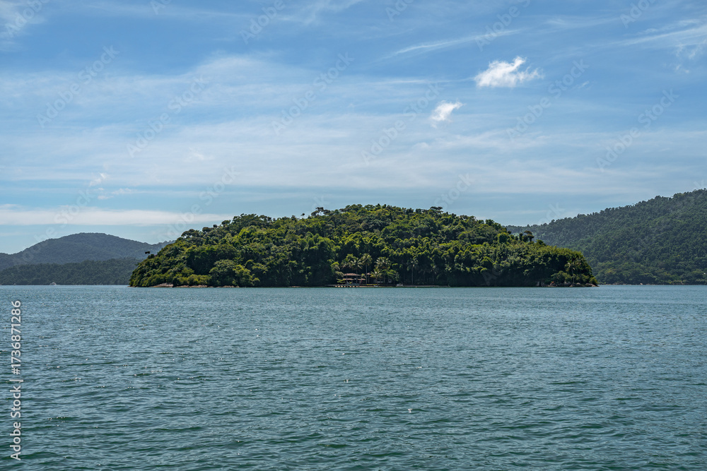 Obraz premium Islands in Paraty, Rio de Janeiro, Brazil