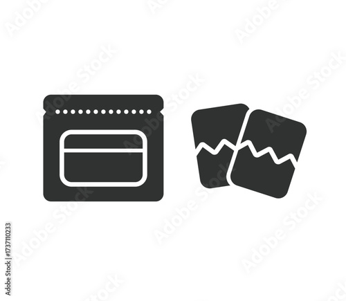 湿布　貼り薬のシルエットイラスト
