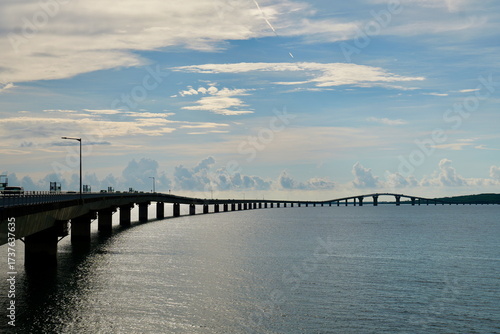 宮古島の伊良部大橋
