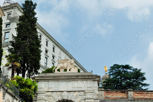 Udine , Italy  , Bollani bow with lion statue