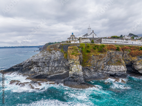 Photos Faro de Luarca y puerto en la Comarca del Valdés, Principado de Asturias