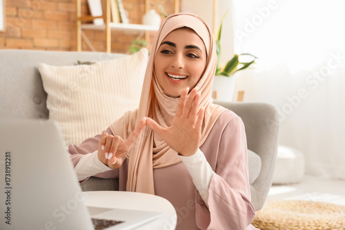 Beautiful Muslim deaf mute ...