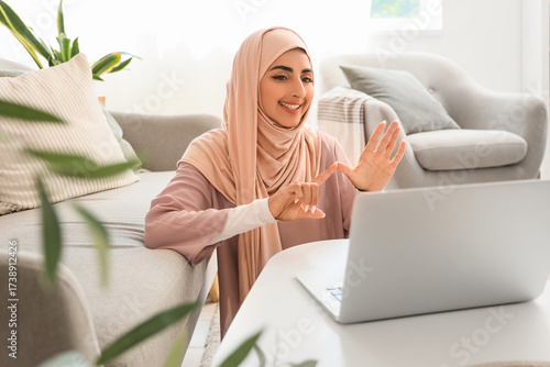 Beautiful Muslim deaf mute ...