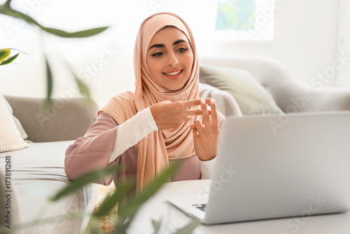 Beautiful Muslim deaf mute ...