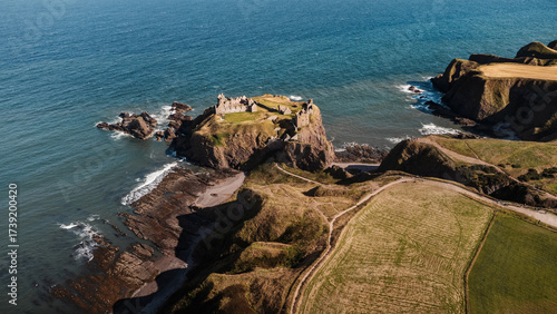 Château de Dunnottar vue du ciel