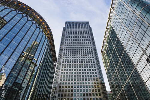 Canary Wharf London Skyscrapers and 1 Canada Square, Modern Glass Financial District