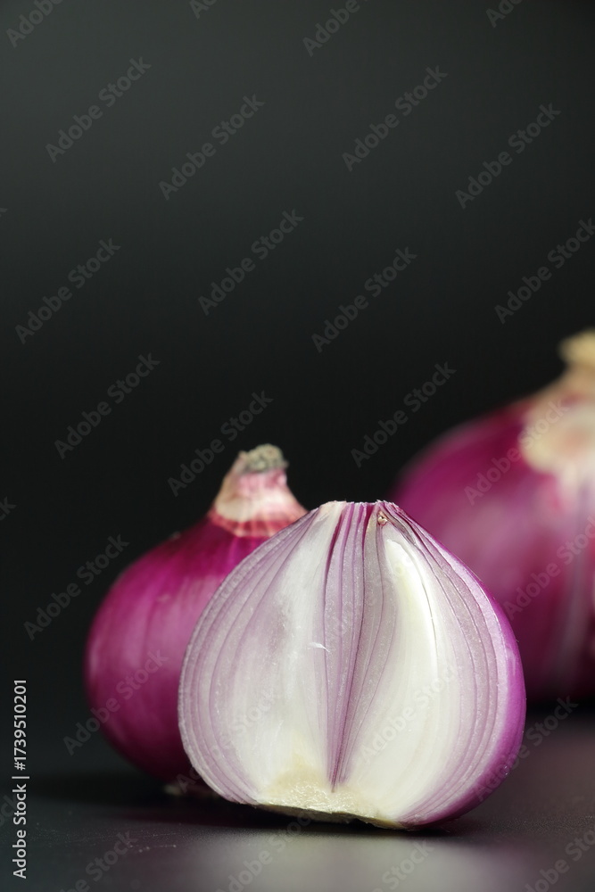 Fototapeta premium Not Just an Onion: The Thai Shallot Difference