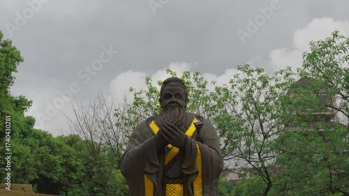 Confucius statue of the Confucian school
