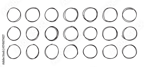 Highlight round doodle circle frames set. Marker pencil lines. Round note brush mark. 