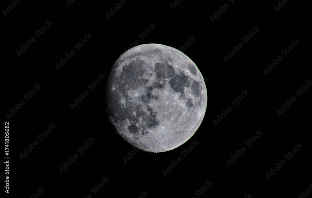 Obraz premium Almost Full Moon Picture