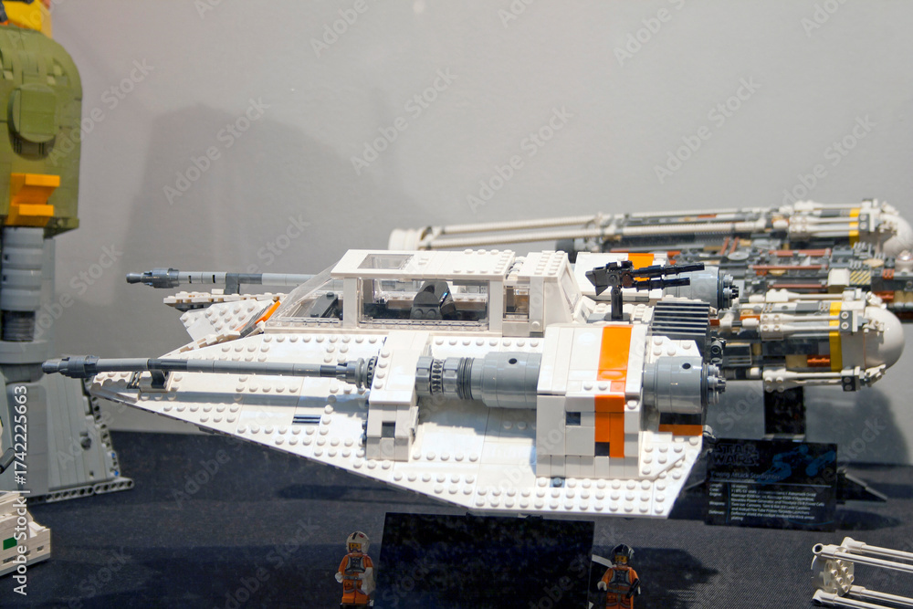 Fototapeta premium LEGO Star Wars Snowspeeder and Y-wing Display Models