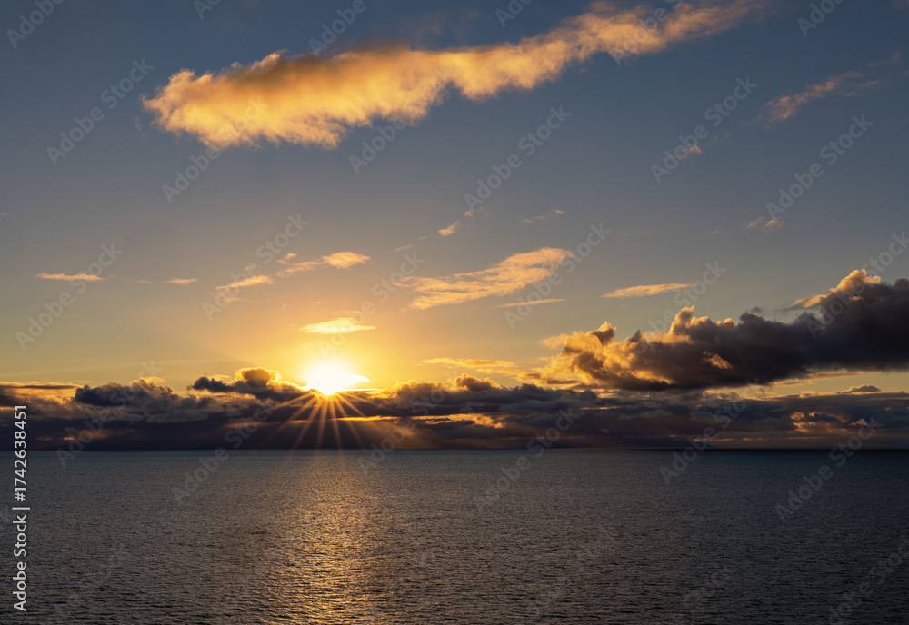 Naklejka premium Sonnenaufgang