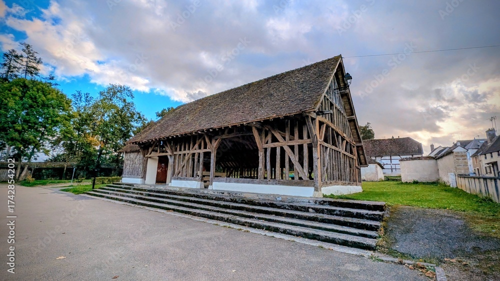 Fotografie SAINT-FARGEAU (Yonne)