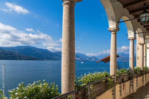 Kloster Santa Caterina del Sasso am Lago Maggiore