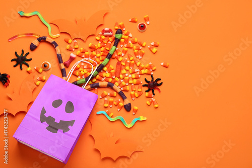 Shopping bag, paper bats an...