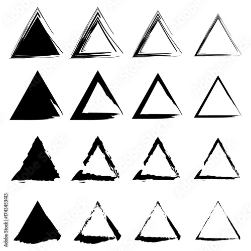 Hand drawn triangles. Outline geometric shapes. Grunge black Vector set. Distressed raw elements.