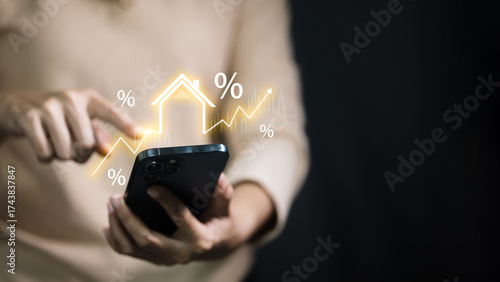 Canvastavla Mobile Real Estate Investment with Rising Mortgage Interest and House Icon