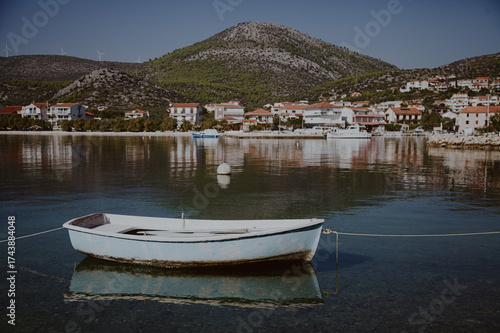 Single boat by the sea shore