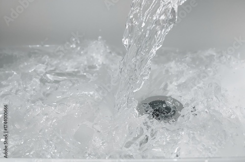Powerful water flow fills t...