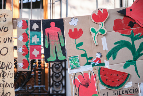 Drawings and messages in support of Palestine in Buenos Aires, Argentina