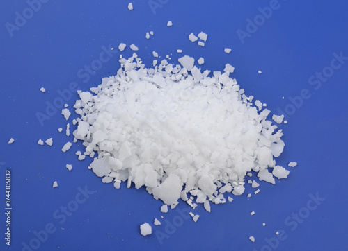 Tableau sur toile Pharmaceutical Arginine L isomer on baige background.