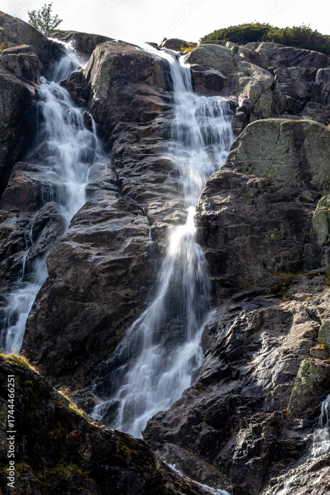 Obraz premium waterfall in the mountains