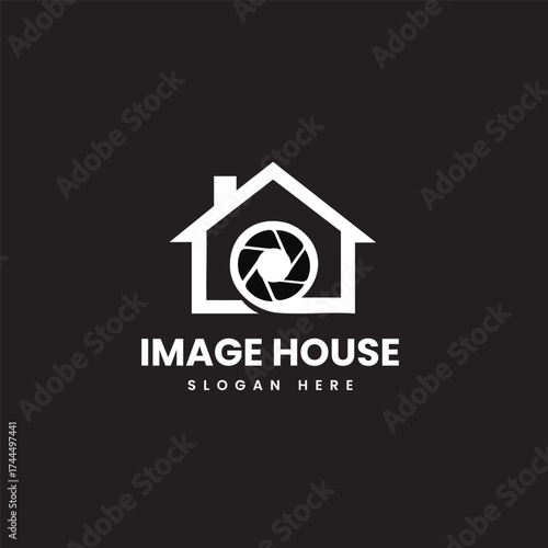 Stylized house icon with a camera lens, symbolizing image house, photography, media, and visual content, ideal for photographers, studios, real estate media, or creative agencies.

