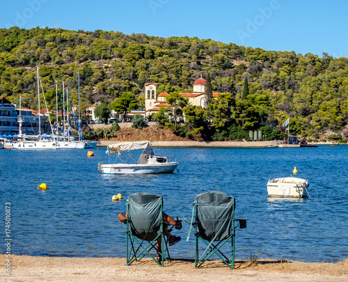 Entspannung am Meer. Peloponnes, Griechenland. 25064.jpg