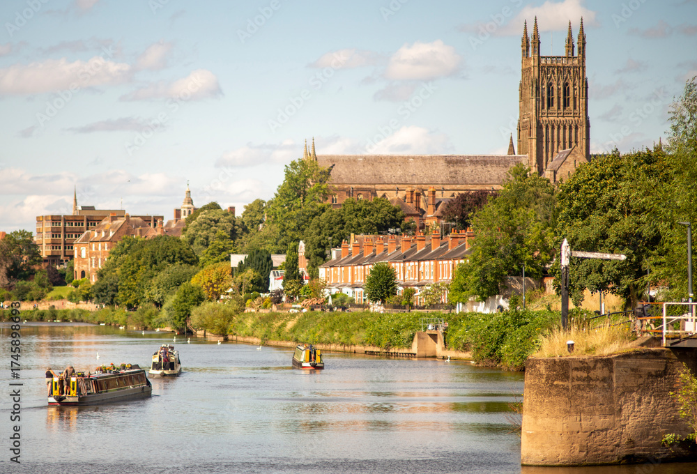 Fototapeta premium Narrow boats drifting up the River Severn from Diglis Locks,at Worcester,England,UK.
