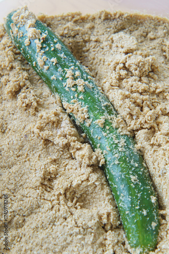 日本の食べ物｜ぬか漬け(日本のきゅうり)・Pickled in rice bran