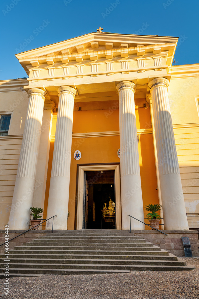 Obraz premium Alghero Cathedral Santa Maria Immacolata church yellow facade in Sardinia, Italy