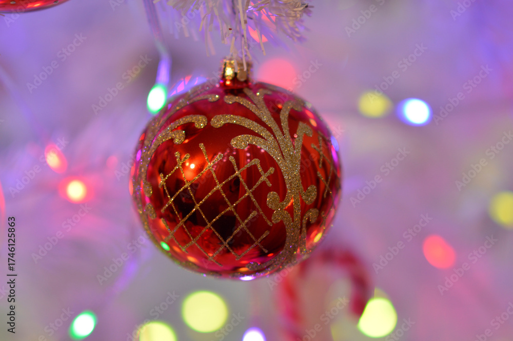 Obraz premium glass ornaments in a shape of ball hanging on the Christmas tree