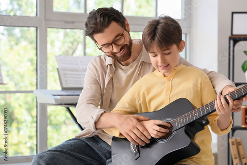 Private music teacher givin...