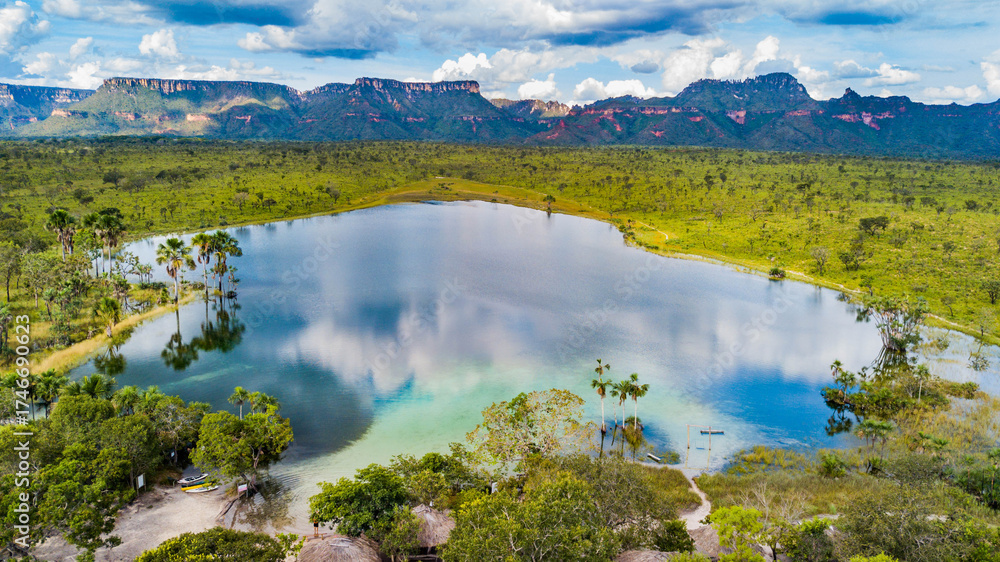 Fototapeta premium Lagoa da Serra, Serras Gerais do Tocantins - blue water lake with mountains in the background