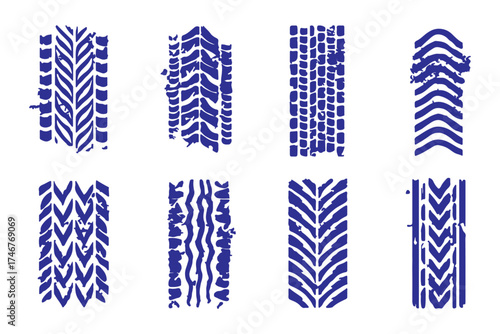 Tire tread marks, drift, motorsport, motocross, rally, tread mark with skid, grinding, splash effect. Graphic set of tire treads, wheel texture, car racing. Vector collection, wheel treads on asphalt 