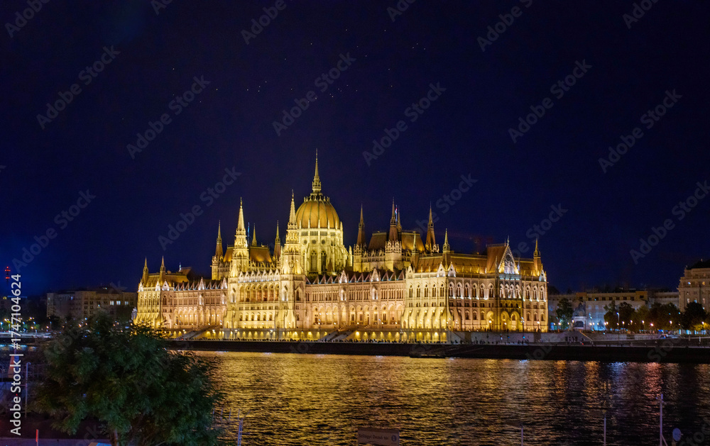 Fototapeta premium budapeszt nocą