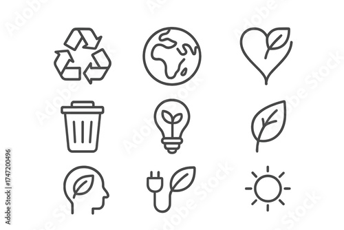 Recycling and environmental protection thin line icon set. Eco friendly, green energy and sustainability symbols for web design. Vector outline pictograms for conservation concept.