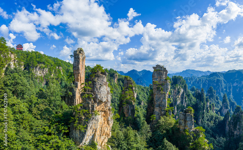 Photos Majestic Zhangjiajie national forest park: towering sandstone pillars emerging from lush green forest, Wulingyuan Scenic Area, Hunan Province, China